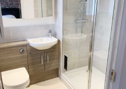 Ensuite in Sarisbury Green completed by Taps and Tubs